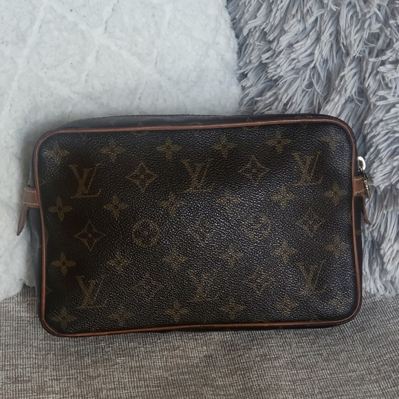 LOUIS VUITTON Compeigne 23 Clutch Monogram..Authentic!!! - Picture 3 of 11